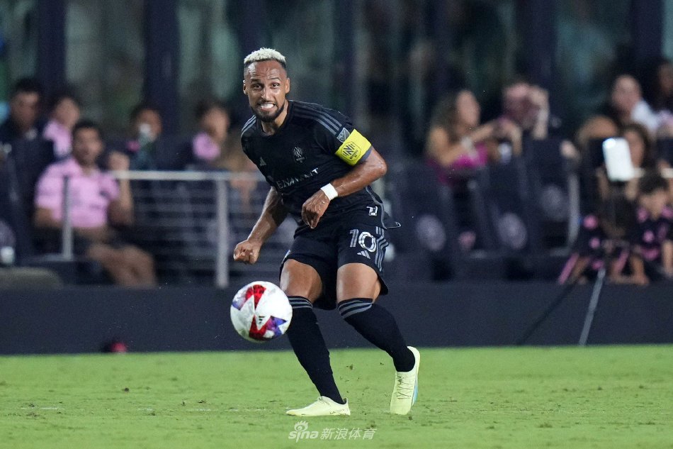 在现代足坛
