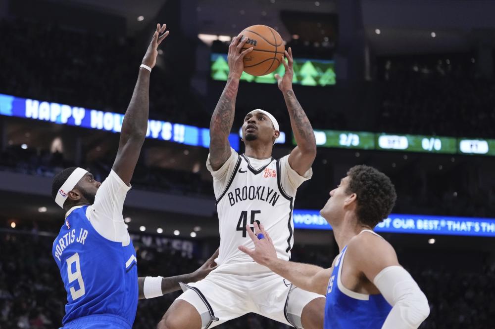 己在攻防两 己在攻防两