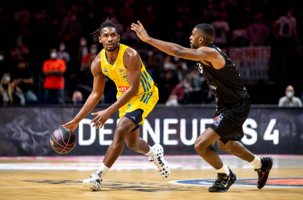 战术共鸣 战术共鸣